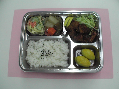 磯野チーム　から揚げ弁当.JPG